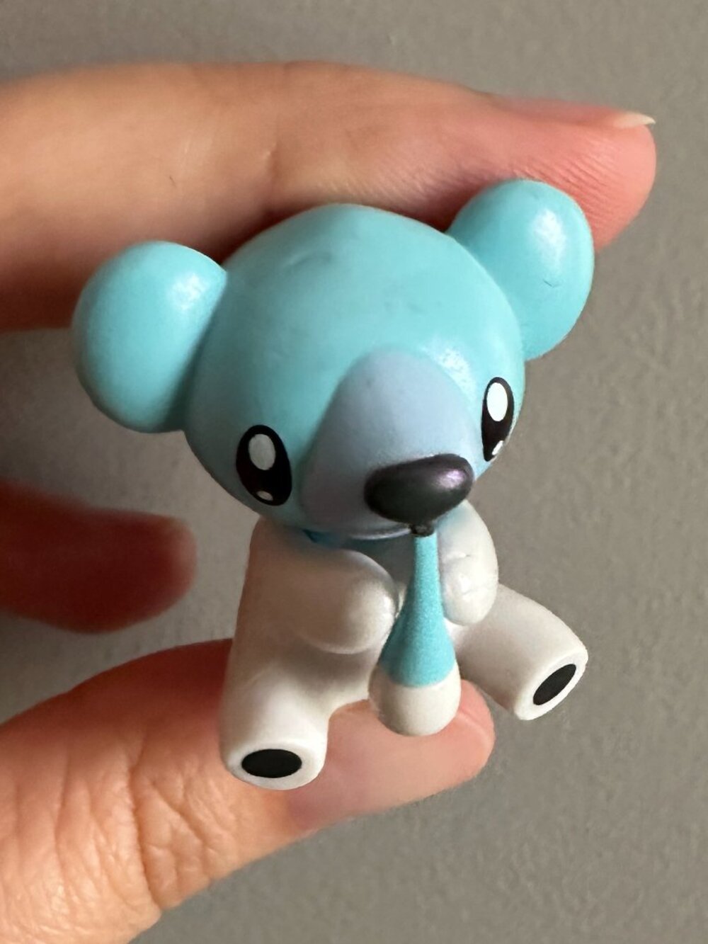 Pokemon Cubchoo Figure - Picture 7 of 7